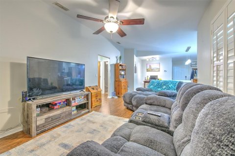 House in Dade City, Florida 3 bedrooms, 139.91 sq.m. № 1808946 - photo 19