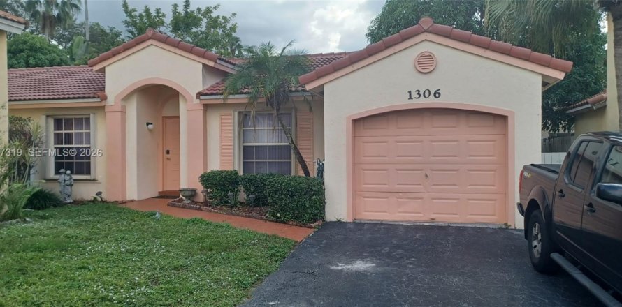 Дом в Санрайз, Флорида 3 спальни, 132.94м2 № 2002293