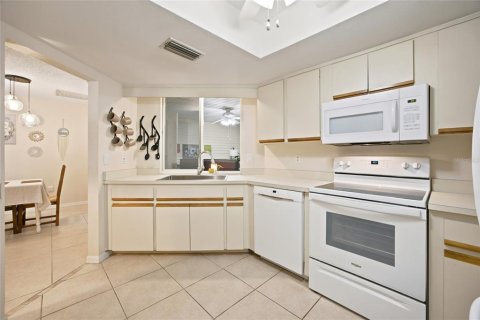 Villa ou maison à vendre à Ocala, Floride: 2 chambres, 127.09 m2 № 2150355 - photo 12