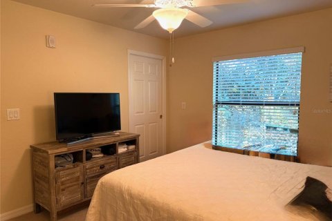 Condo in Bradenton, Florida, 2 bedrooms in LAKEWOOD NATIONAL  № 1911500 - photo 27