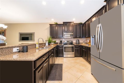 Copropriété à vendre à Four Corners, Floride: 3 chambres, 172.24 m2 № 2127782 - photo 16