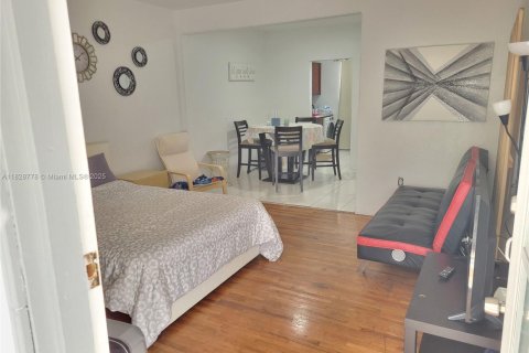 Copropriété à louer à Miami Beach, Floride: 29.73 m2 № 1801264 - photo 6