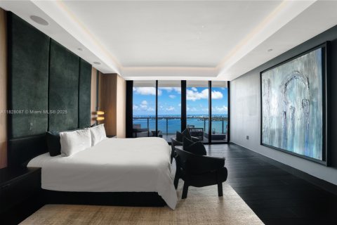 Condo in Miami, Florida, 4 bedrooms  № 1807804 - photo 28