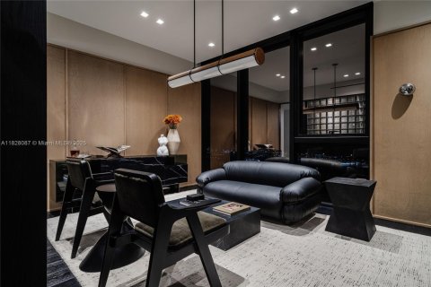 Condo in Miami, Florida, 4 bedrooms  № 1807804 - photo 21