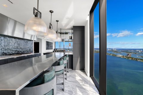 Condo in Miami, Florida, 4 bedrooms  № 1807804 - photo 18