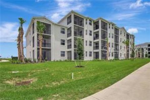 Condo in Ave Maria, Florida, 2 bedrooms  № 2148877