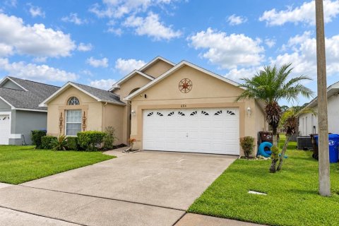 Villa ou maison à vendre à Kissimmee, Floride: 4 chambres, 169.27 m2 № 2413621 - photo 2