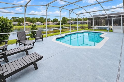 Villa ou maison à vendre à Kissimmee, Floride: 4 chambres, 169.27 m2 № 2413621 - photo 3
