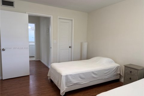 Купить кондоминиум в Холливуд, Флорида 1 спальня, 59.46м2, № 1989206 - фото 19