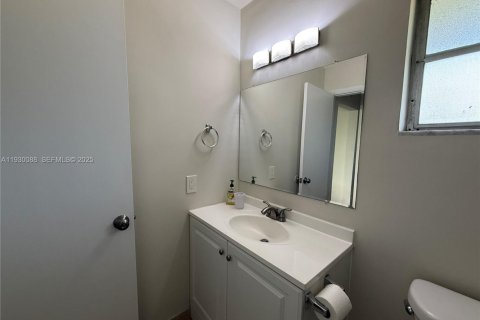 Купить кондоминиум в Холливуд, Флорида 1 спальня, 59.46м2, № 1989206 - фото 14