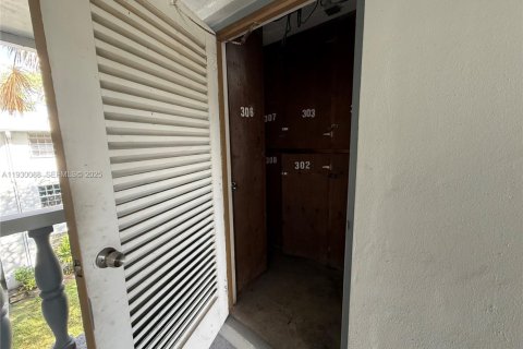 Купить кондоминиум в Холливуд, Флорида 1 спальня, 59.46м2, № 1989206 - фото 27