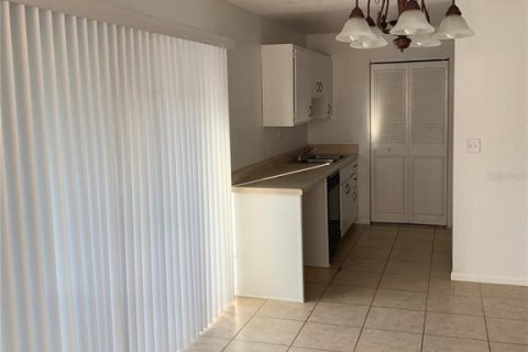 Condominio en alquiler en Winter Haven, Florida, 2 dormitorios, 106.65 m2 № 1910708 - foto 9