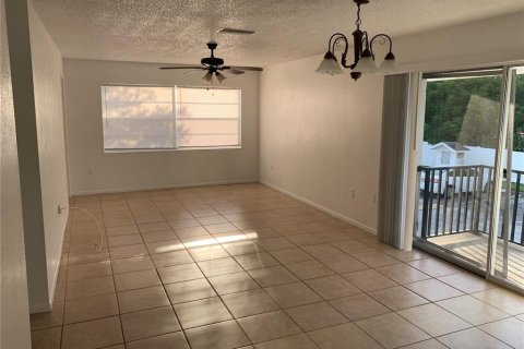 Condominio en alquiler en Winter Haven, Florida, 2 dormitorios, 106.65 m2 № 1910708 - foto 6