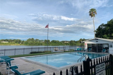 Condominio en alquiler en Winter Haven, Florida, 2 dormitorios, 106.65 m2 № 1910708 - foto 3