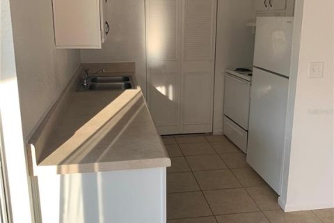 Condominio en alquiler en Winter Haven, Florida, 2 dormitorios, 106.65 m2 № 1910708 - foto 8