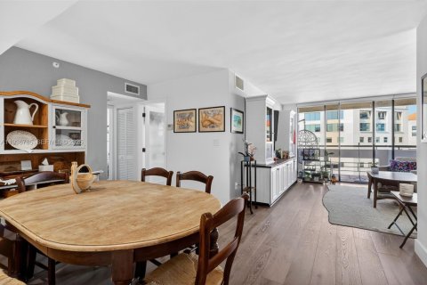 Copropriété à vendre à Coral Gables, Floride: 2 chambres, 89.19 m2 № 1994638 - photo 6