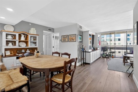 Copropriété à vendre à Coral Gables, Floride: 2 chambres, 89.19 m2 № 1994638 - photo 5