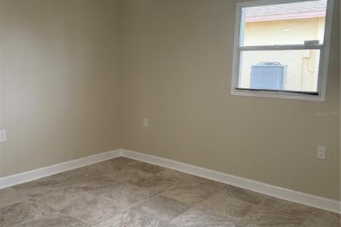 House in Hudson, Florida 3 bedrooms, 140.47 sq.m. № 2132431 - photo 16