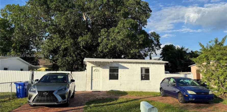 Casa en Pompano Beach, Florida 2 dormitorios № 1982834