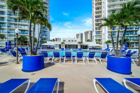 Condo in Aventura, Florida, 2 bedrooms  № 1930136 - photo 6