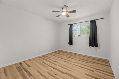 House in Jupiter, Florida 4 bedrooms, 235.04 sq.m. № 2365208 - photo 23