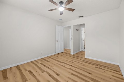 House in Jupiter, Florida 4 bedrooms, 235.04 sq.m. № 2365208 - photo 24