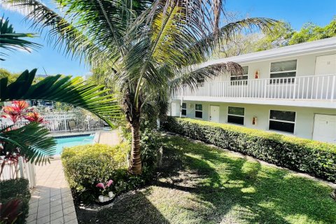 Кондоминиум с 1 спальней в Форт-Лодердейл, Флорида № 2066718