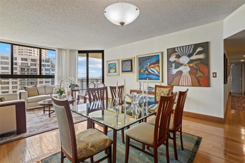 Купить кондоминиум в Майами, Флорида 3 спальни, 150.87м2, № 2088803 - фото 15