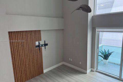 Снять в аренду кондоминиум в Майами, Флорида 2 спальни, 117.71м2, № 2014207 - фото 7
