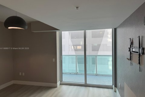 Снять в аренду кондоминиум в Майами, Флорида 2 спальни, 117.71м2, № 2014207 - фото 14