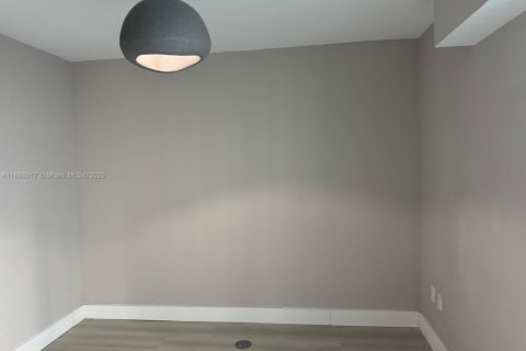 Снять в аренду кондоминиум в Майами, Флорида 2 спальни, 117.71м2, № 2014207 - фото 16