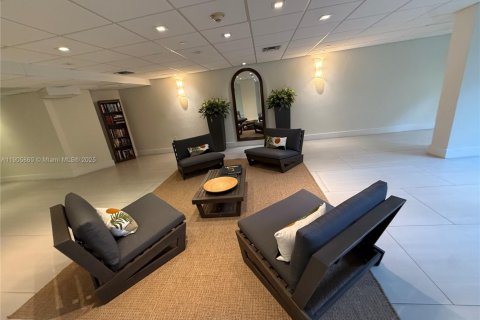 Condominio en alquiler en Miami, Florida, 1 dormitorio, 65.03 m2 № 1957032 - foto 25