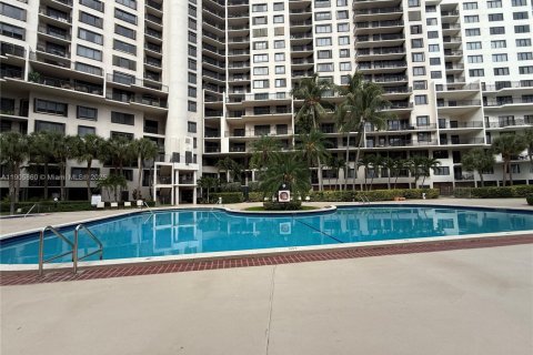 Condominio en alquiler en Miami, Florida, 1 dormitorio, 65.03 m2 № 1957032 - foto 21