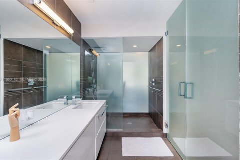 Copropriété à louer à Miami Beach, Floride: 2 chambres, 103.68 m2 № 2079893 - photo 14