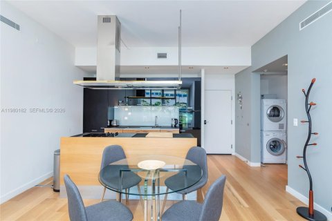 Copropriété à louer à Miami Beach, Floride: 2 chambres, 103.68 m2 № 2079893 - photo 5
