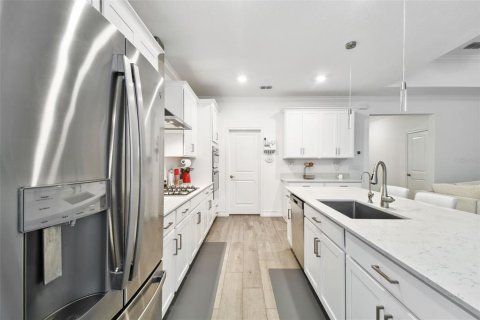 House in Land O' Lakes, Florida 4 bedrooms, 201.69 sq.m. № 1817545 - photo 22