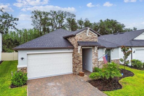 House in Land O' Lakes, Florida 4 bedrooms, 201.69 sq.m. № 1817545 - photo 4