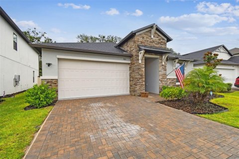 House in Land O' Lakes, Florida 4 bedrooms, 201.69 sq.m. № 1817545 - photo 7