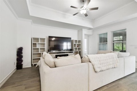 House in Land O' Lakes, Florida 4 bedrooms, 201.69 sq.m. № 1817545 - photo 30