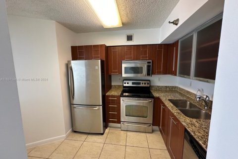 Купить кондоминиум в Авентура, Флорида 1 спальня, 102.56м2, № 1711479 - фото 5