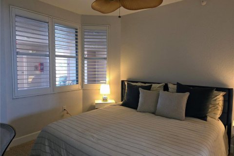 Condo in Saint Petersburg, Florida, 2 bedrooms  № 1898728 - photo 28