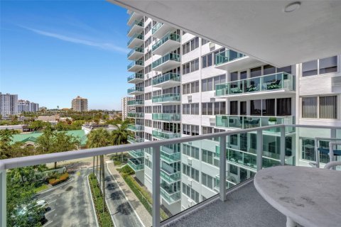Condominio en venta en Fort Lauderdale, Florida, 1 dormitorio, 72.56 m2 № 1777566 - foto 7