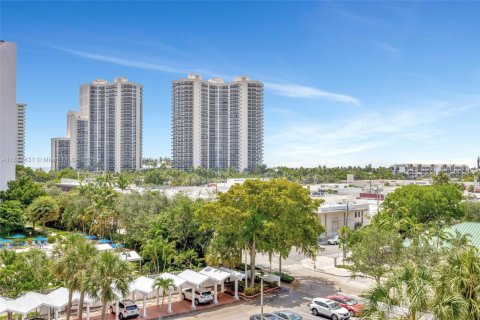 Condominio en venta en Fort Lauderdale, Florida, 1 dormitorio, 72.56 m2 № 1777566 - foto 19