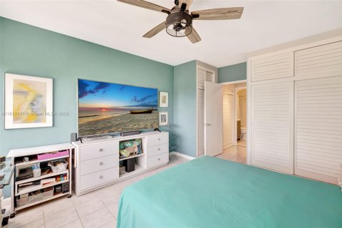 Condominio en venta en Fort Lauderdale, Florida, 1 dormitorio, 72.56 m2 № 1777566 - foto 16