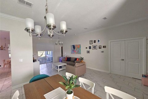 Casa en venta en Four Corners, Florida, 4 dormitorios, 317.63 m2 № 1886784 - foto 7