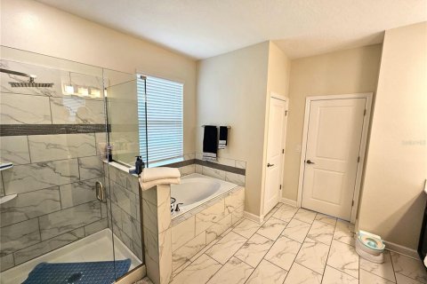 Casa en venta en Four Corners, Florida, 4 dormitorios, 317.63 m2 № 1886784 - foto 17