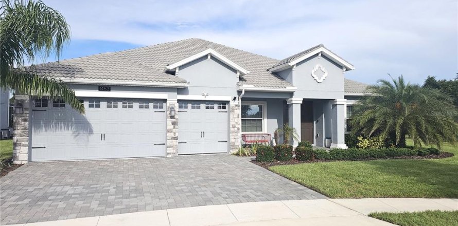 Casa en Four Corners, Florida 4 dormitorios, 317.63 m2 № 1886784