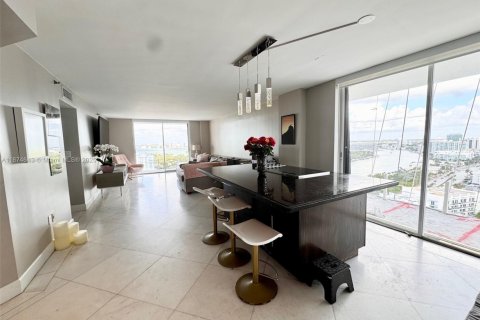 Copropriété à vendre à Miami Beach, Floride: 2 chambres, 129.41 m2 № 1924088 - photo 3