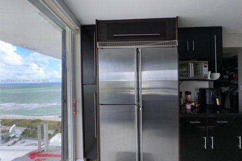 Copropriété à vendre à Miami Beach, Floride: 2 chambres, 129.41 m2 № 1924088 - photo 17
