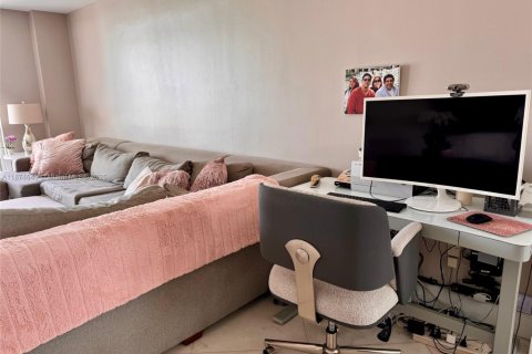 Copropriété à vendre à Miami Beach, Floride: 2 chambres, 129.41 m2 № 1924088 - photo 12